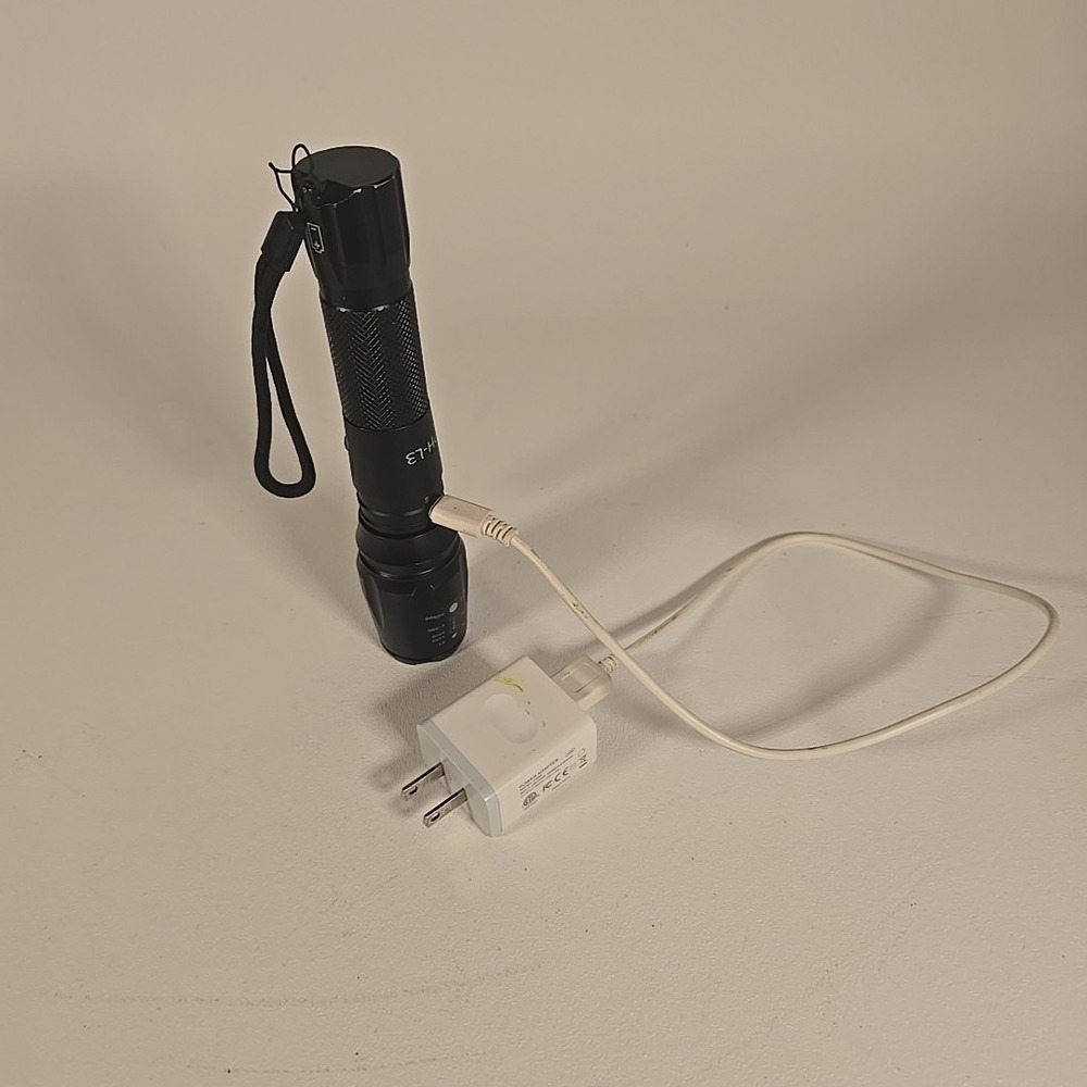 PHIXTON PH-L3 Flashlight Rechargeable LED High‎ Lumens, Powerful